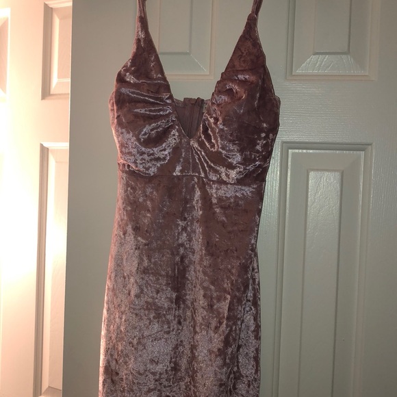 Pink dress - Picture 2 of 3